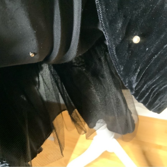 VINTAGE adorable velvet dress. - Picture 8 of 15